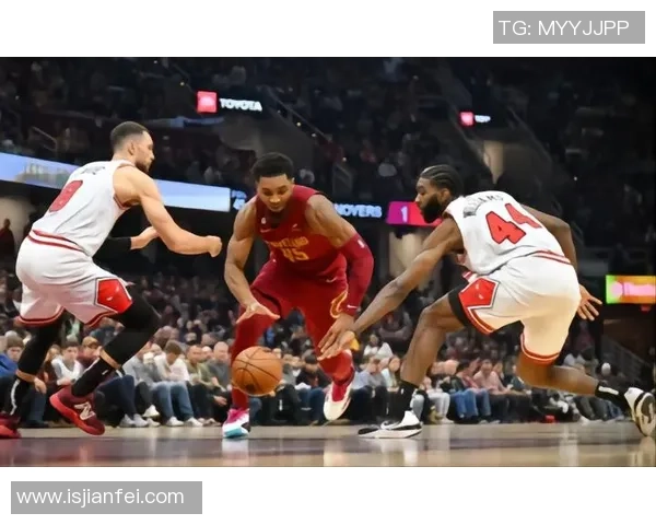 骑士与公牛激战全场精彩录像回顾3月18日比赛亮点分析